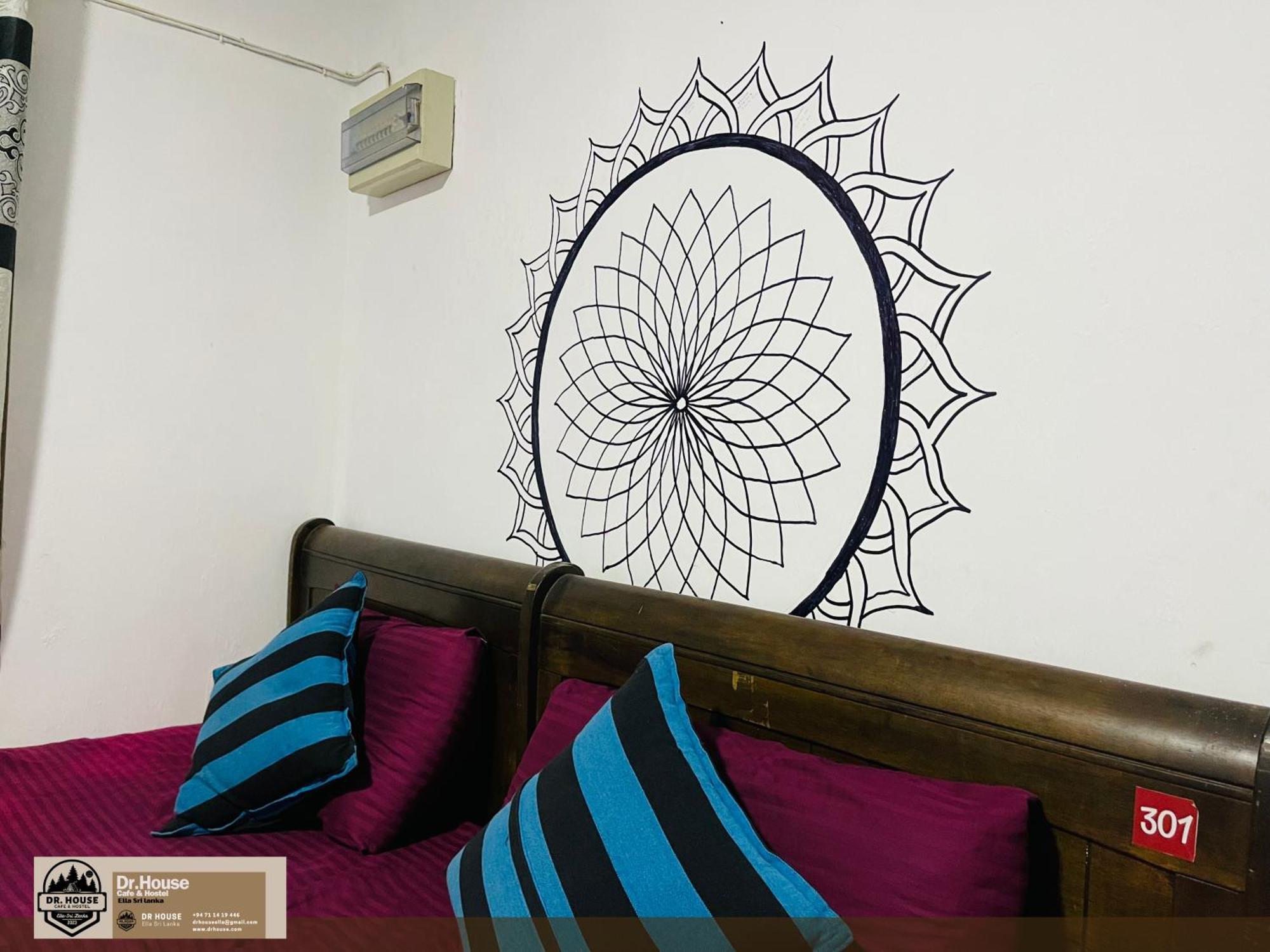 Dr House Ella - Hostel & Cafe Экстерьер фото
